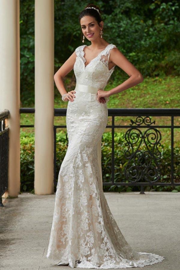 lace sheath wedding dress